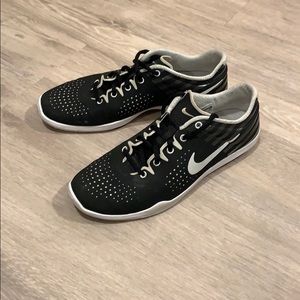🖤 Nike Training Shoes 🖤